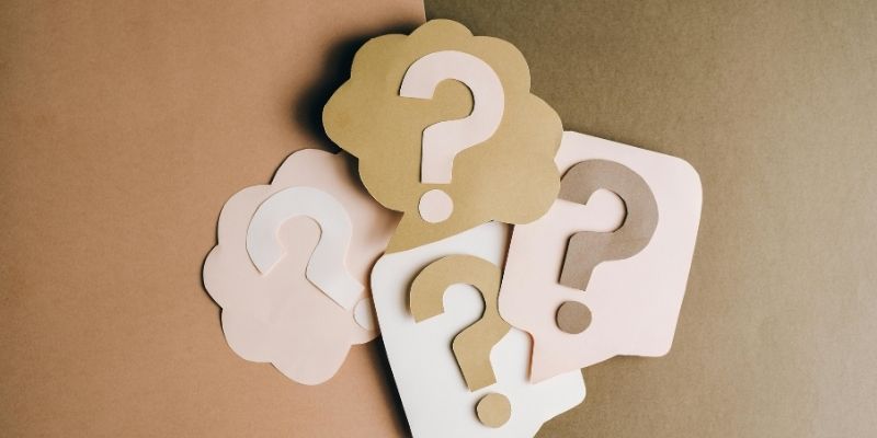 Có rất nhiều kiểu câu hỏi thường gặp từ người chơi